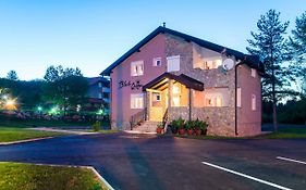 Black Queen Guesthouse